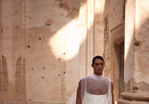 How Bridal Shop Trends Influence Personalized T-Shirt Designs